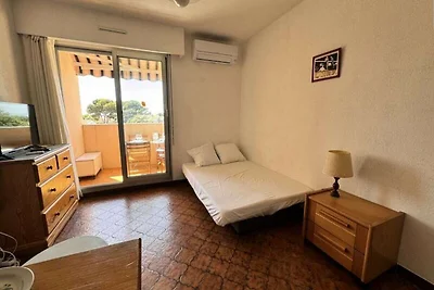 Apartment in Brusc mit seitlichem Meerblick