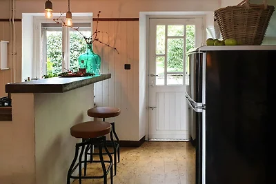 Charmantes Ferienhaus mit großem Garten