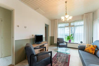 Gemütliches Haus mit großem Garten im waldrei...