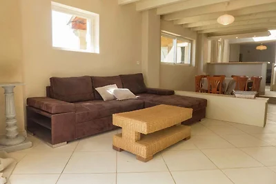 Traumhaftes Ferienhaus mit Swimmingpool in...