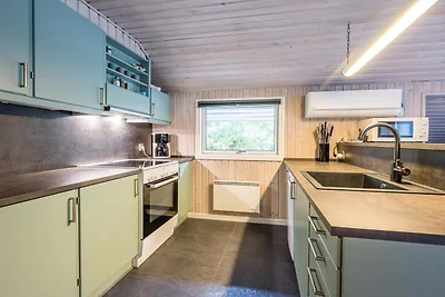 Helle Hutte mit uberdachter Terrasse-By Traum