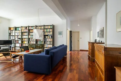 Apartment in Bologna with Balcony