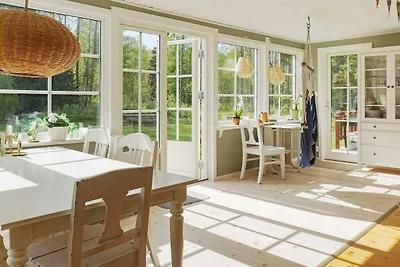 5 persone case ad GRISSLEHAMN-By Traum