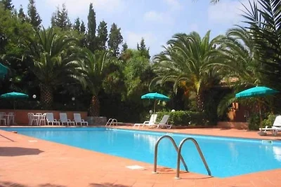 Angenehme Wohnung mit Pool
