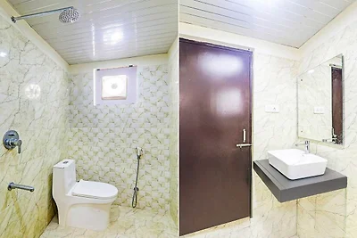 Hotel O Kathauta Jheel Malhaur