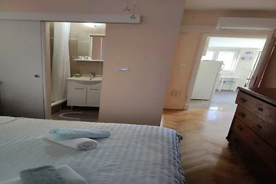 Two Bedroom Apartment with Terrace and City...