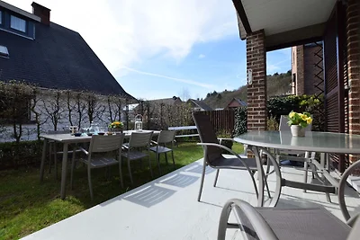 Haus bei La Roche mit Garten für 6 Von...