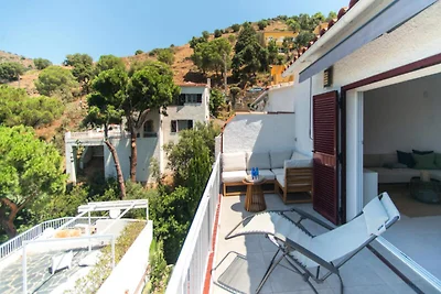 Haus in Roses mit Meer- und Bergblick