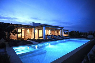 Fantastica villa con piscina