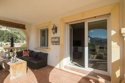 Vakantiehuis in Alcalali met privיzwembad