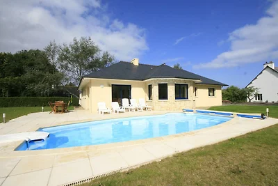 Villa mit privatem Pool in Plestin-les-Grèves