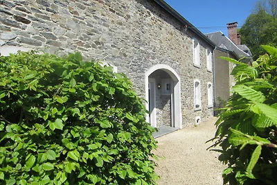 Ferienhaus in Offagne mit Terrasse