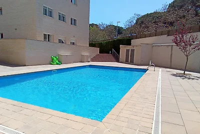 Appartement in Fenals bij Prachtige Stranden