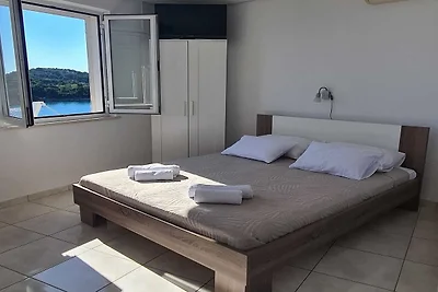 Apartments Matea - Studio with Sea View (2 Ad...