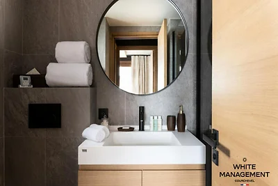 Chalet in Courchevel mit Sauna und Whirlpool