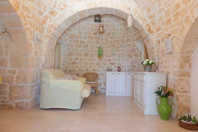 Trullo Filippo con piscina vicino Ostuni-prec...