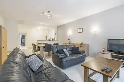Appartement mit moderner Küche