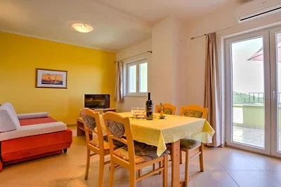 Wonderful Brsec Apartments with Sea View and ...