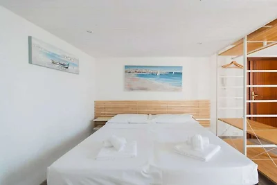 Torre Lama con balcone vista mare