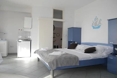 Studio Apartment 2