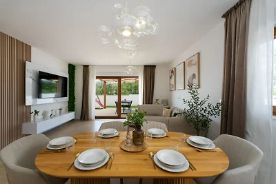 Moderno rifugio vicino alla costa di Zara