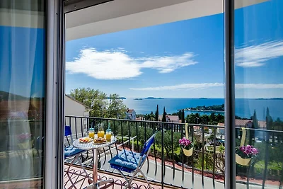 Apartments Knego - Comfort One Bedroom Apartm...