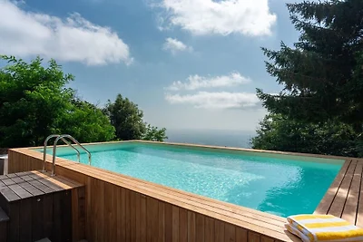 Ferienhaus in Calci mit Schwimmbecken