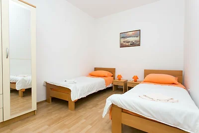 Apartments Garden - One-Bedroom Apartment wit...