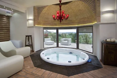 Villa a Montefiascone con piscina