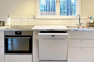 8 Personen Ferienhaus in YNGSJÖ, SVERIGE-By...