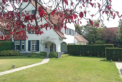 Angenehme Villa mit privatem Garten