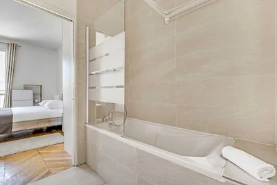 Ruim appartement met 1 slaapkamer en 4 plaats...
