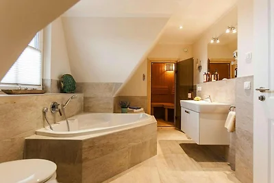 Komfortables Ferienhaus mit Sauna in...