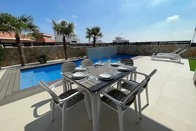 Villa mit privatem Pool in Ciudad Quesada