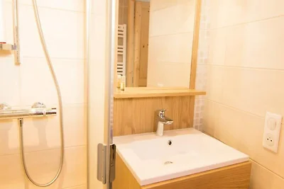 Chalet in La Ruaz in der Nähe von Skipisten