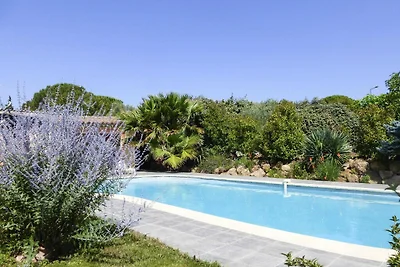 Hübsches Ferienhaus mit Garten und Privatpool...