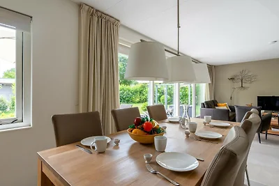 Geschmackvoll eingerichtetes Landhaus für 6...