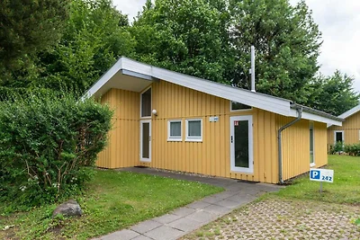 Ferienhaus mit Sauna im Ferienpark Mirow