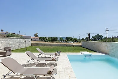 Villa recintata a Damnoni