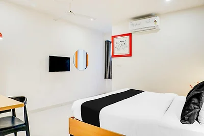 Super Townhouse Hadapsar Savali Inn