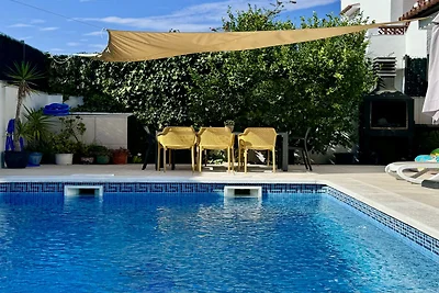 3 Schlafzimmer Villa an der Costa Brava