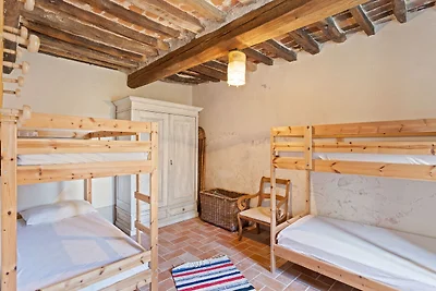 Authentiek landhuis in Castigli on Fiorentino...