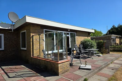 Bungalow für 6 Personen mit sehr großem Garte...