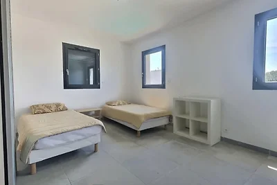Villa familiare a Sérignan con piscina in...