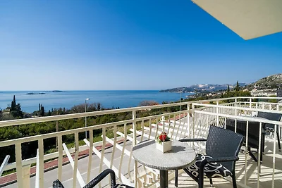 Villa Samba - Studio Apartment with Balcony a...