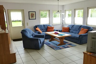 Ferienwohnung in Densberg mit Terrasse