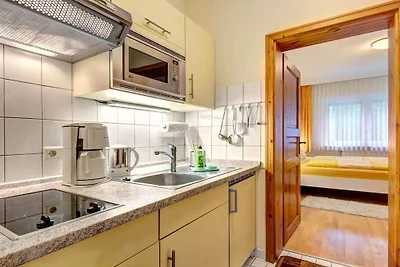 Appartement 3, Maison près de la forêt