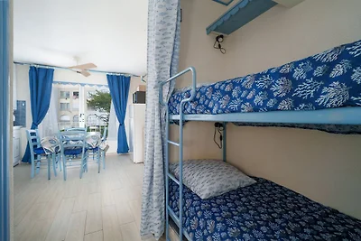 Modern appartement in de buurt van Mole