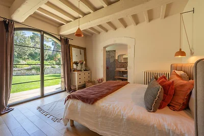 Villa met zwembad vlakbij Golf de Manville