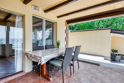 Ferienhaus in Tribanj Kru?ica